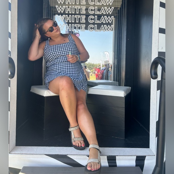 Meet your Posher, Blair - Picture 3 of 3